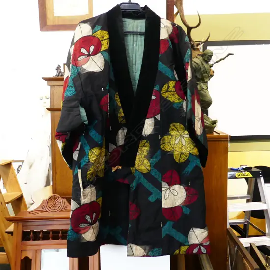 VINTAGE HANTEN (PADDED) JAPANESE WINTER KIMONO (COTTON WITH VELVET COLLAR &COTTON LINING) L.1000mm