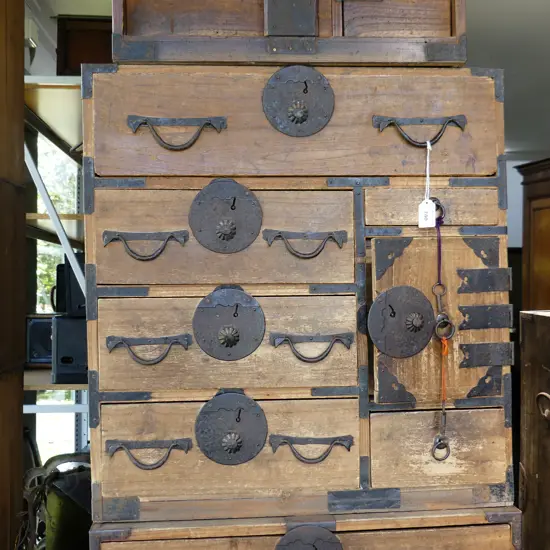 OLD JAPANESE TANSU COLLECTORS/BEDSIDE CABINET 8 drawer 1 door w key H.570mm