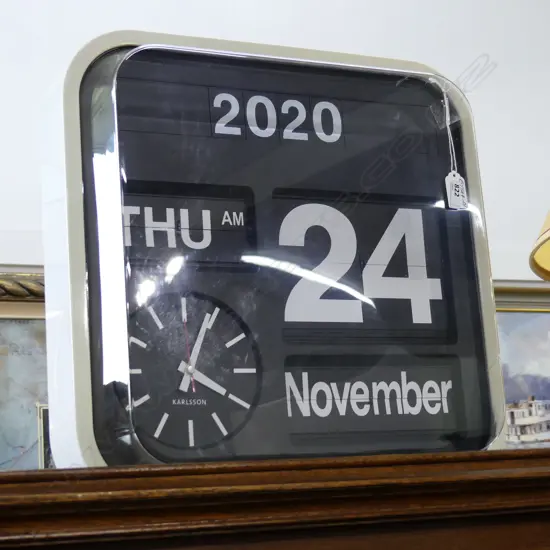 LARGE KARLSSON B&W WALL CLOCK D.430mm, CLOCK WORKING BUT DATE & YEAR WRONG