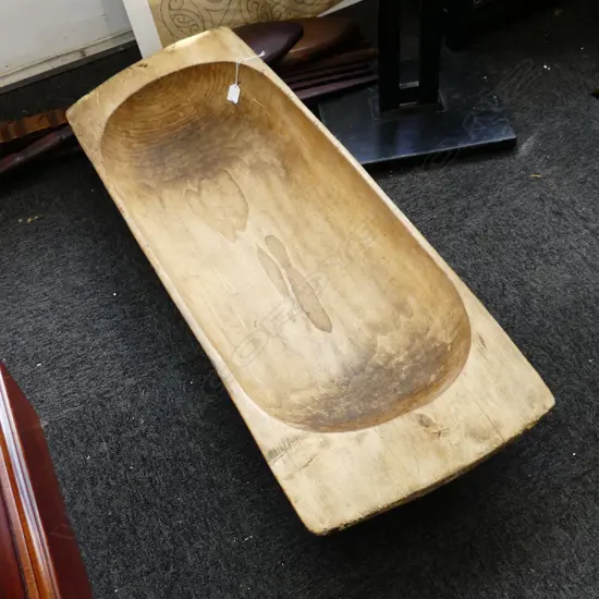 LARGE WOODEN PASTILLE SHAPED TROUGH. 400X1150mm