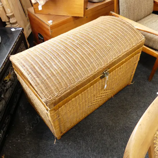 LG WOVEN CANE CHEST 870x470x590mm