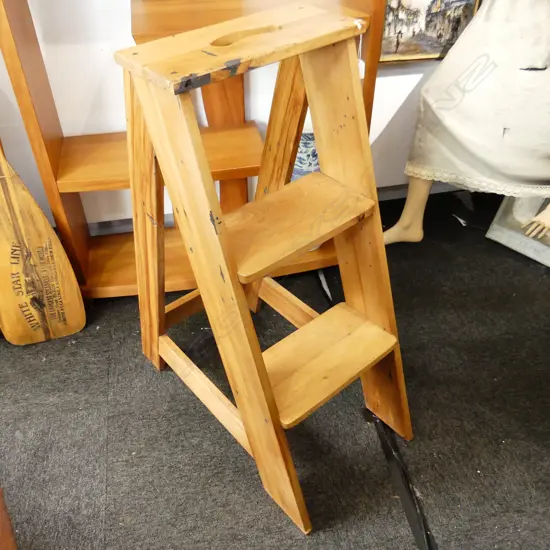 WOODEN LADDER H.950mm