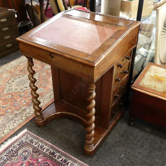 LATE VICTORIAN DAVENPORT . 4 DRAWER BARLEY TWIST SUPPORTS. 550X550X770mm