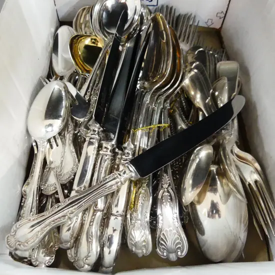 BOX OF TRADITIONAL STYLED CUTLERY. FIVE DIFFERENT TYPES INCLUDING FIDDLE THREAD AND SHELL. AND FIDDLE PATTERN