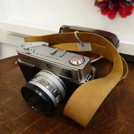 MINOLTA 35MM VINTAGE HI MATIC CAMERA