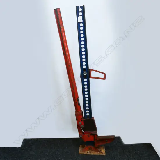 HIGH LIFT VEHICLE JACK