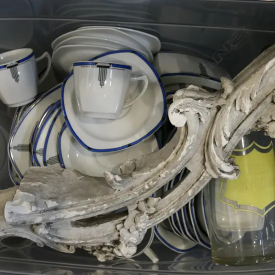 BOX LOT B/W GERMAN DINNERSET, 2 GLASS BOTTLES, PLASTER LEG H.500mm