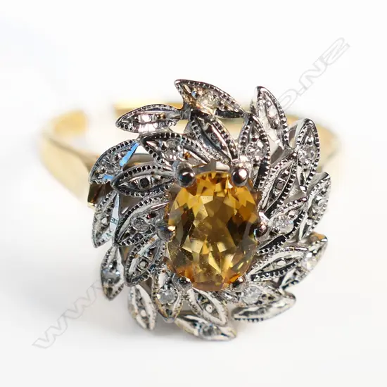 9CT YELLOW GOLD CITRINE & DIAMOND DRESS RING 4gms
