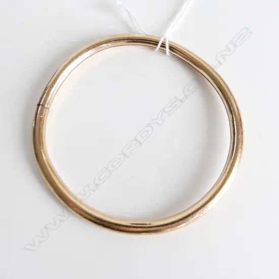 9ct GOLD PLATED LRG BANGLE, SLIGHTLY BENT