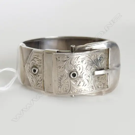 VICTORIAN SILVER BELT BANGLE CHESTER 1884 SOME DENTS