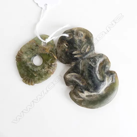 2 PCES POUNAMU / GREENSTONE; TIKI H.70mm & PAROT THETHERING RING