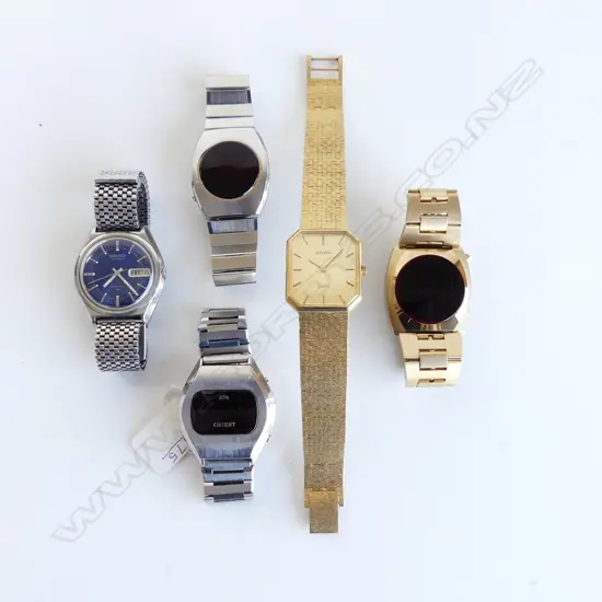 5 RETRO WRIST WATCHES
