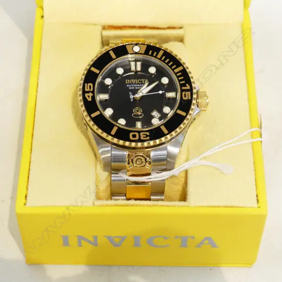 GENTS INVICTA WRIST WATCH, BOXED