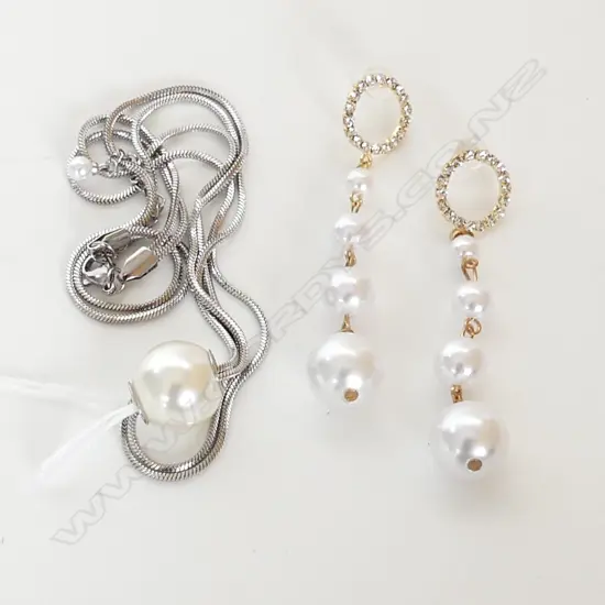 COSTUME PEARL NECKLACE, L.400mm & EARRING SET