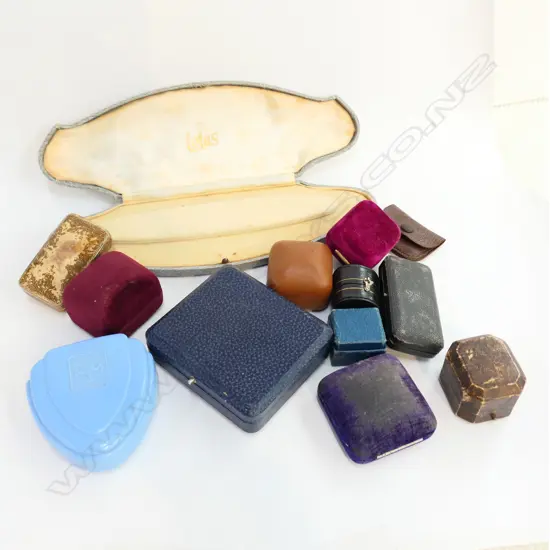  ASSORTED ESTATE RING & JEWELLERY CASES