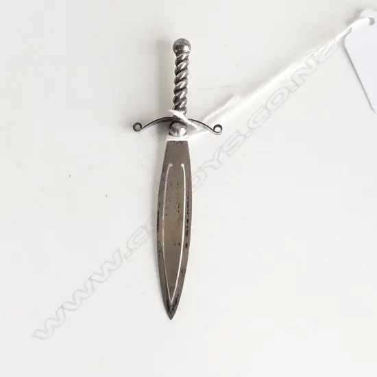 S/SILVER SWORD BOOKMARK