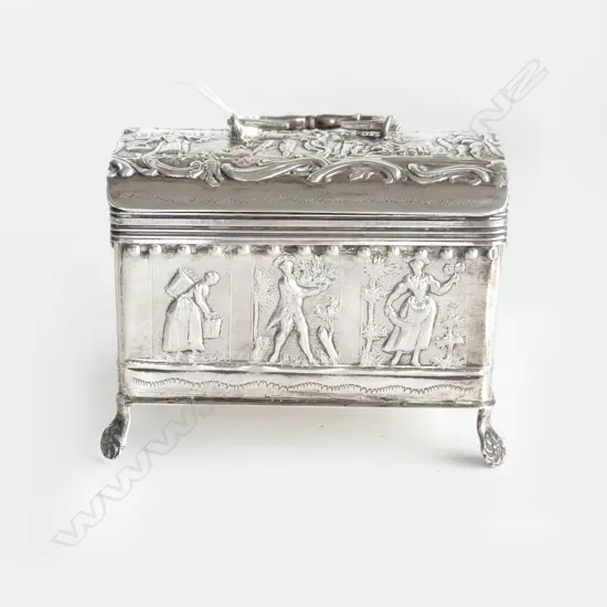 SMALL DUTCH? 19thC LIDDED SILVER CASKET BOX, EMOSSED DECORATION W.90mm 133 GM