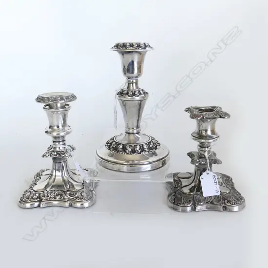 3 SILVER PLATE CANDLESTICKS. Tallest H.180mm