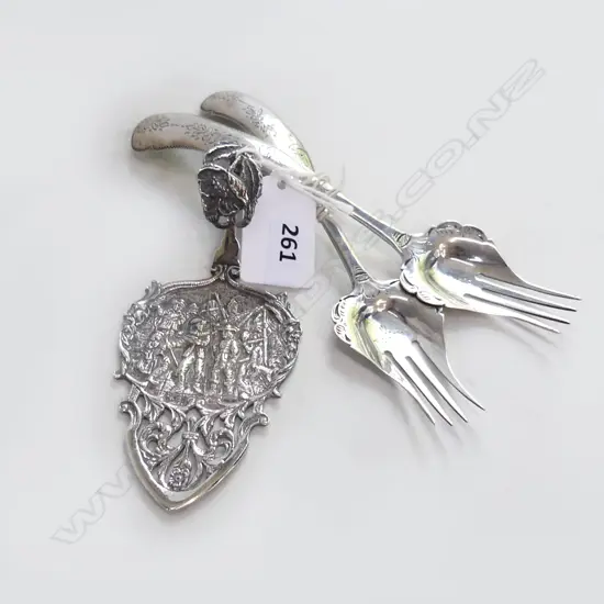 DUTCH SILVER SLICE AND TWO FORKS (1867) 70.61gm