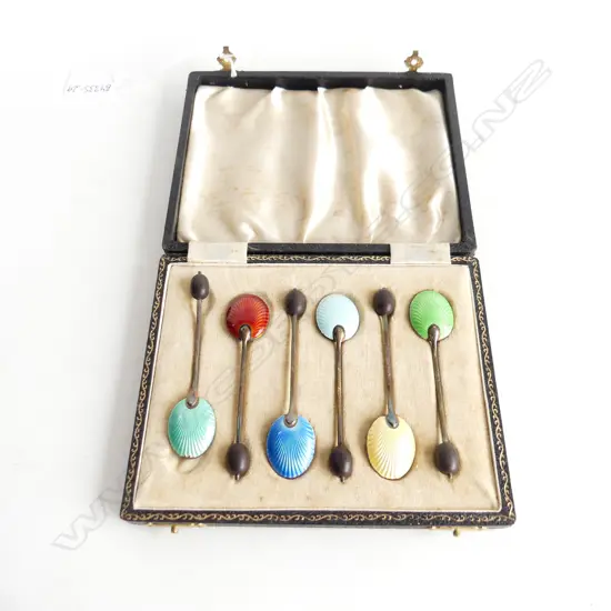 BOXED ENAMEL 'COFFEE BEAN' SET 6 TEASPOONS, ONE WITH LITTLE CHIP.