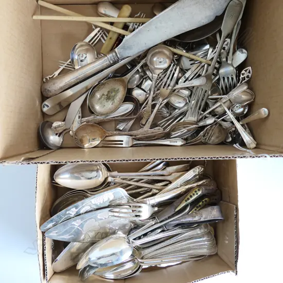 ASSTD SILVER PLATE CUTLERY & CAKE SLICES