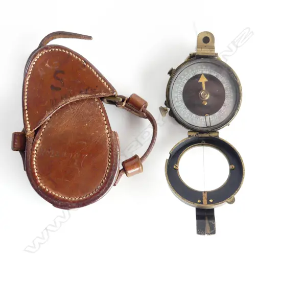 WWI MARCHING COMPASS IN ORIG. LEATHER CASE