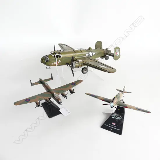 3 MODEL PLANES, 2 ENGLISH 1 AMERICAN (L.330 x 430mm)