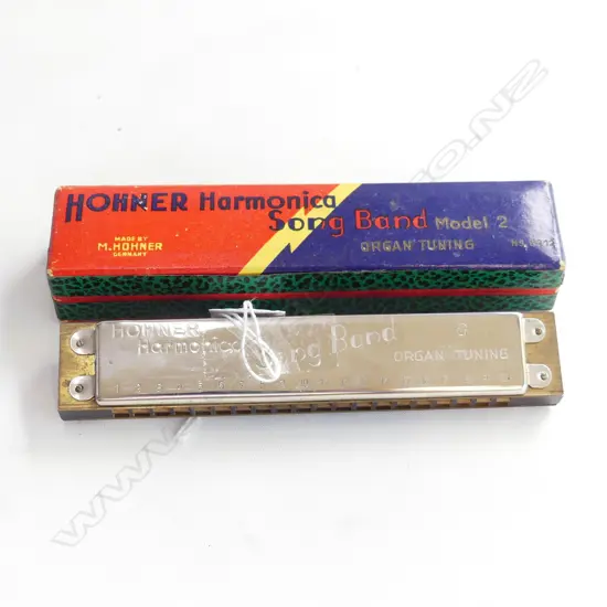 HOHNER SONG BAND MODEL 2 GERMAN HARMONICA, IN BOX, L.165MM