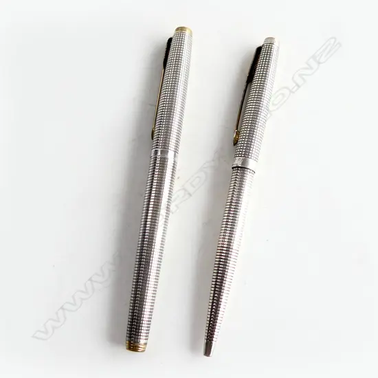 2 STG SILVER PARKER CISELE PENS 