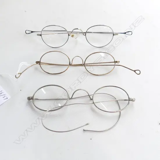 3 PAIRS OF ANTIQUE SPECTACLES – ONE WITH OLD LABEL