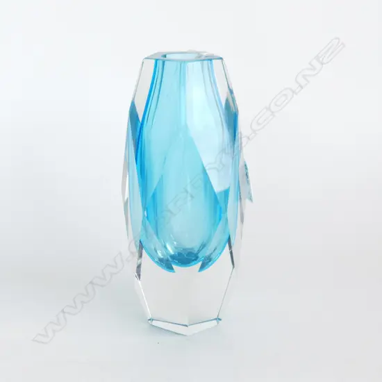 MED BLUE MURANO SOMMERSO FACET CUT GLASS VASE, H.190mm