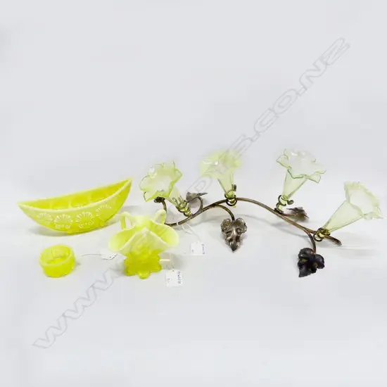 3 PCS YELLOW FENTON GLASS LONGEST 190MM & EP & GLASS EPERGNE L340MM