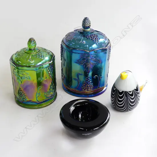2 CARNIVAL GLASS LIDDED CONTAINERS, KOSTA BODA BOWL 110mm dia, ART GLASS BIRD