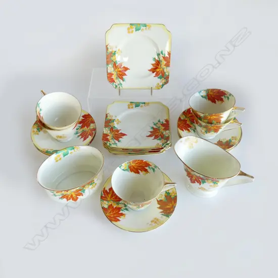 ROYAL DOULTON FINE CHINA TRIOS, DECO ORANGE LEAF DESIGN, 6 SETTING, 1 CUP MISSING & SUGAR BOWL CRACKED