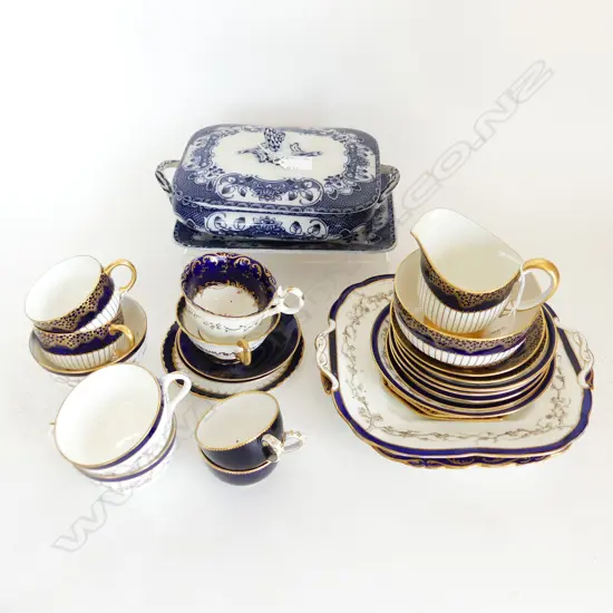 25 PCS ENG FINE CHINA VARIOUS MOTIFS IN NAVY & GOLD & VICTORIAN B&W SERVING DISH & PLATE