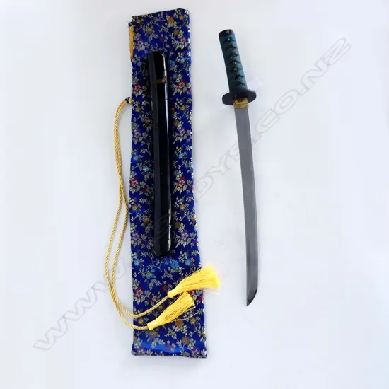 ANTIQUE JAPANESE WAKIZASHI SWORD & FABRIC CASE L.560mm