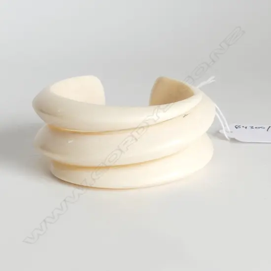 CARVED IVORY CUFF/ BANGLE W 70 MM