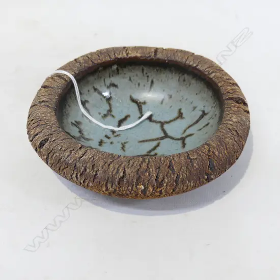 LEN CASTLE SMALL CRATER? BOWL 135mm dia