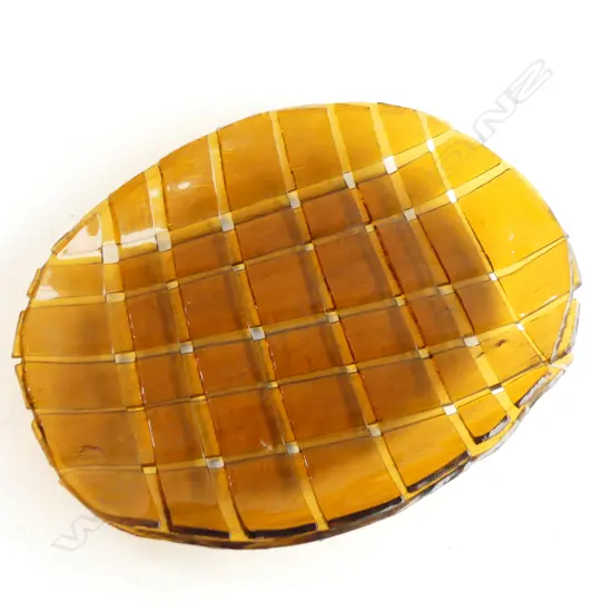 LATTICED GLASS PLATTER 330x400mm