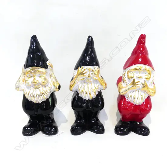 3 RESIN GNOMES: BLACK, RED, GOLD H.230mm