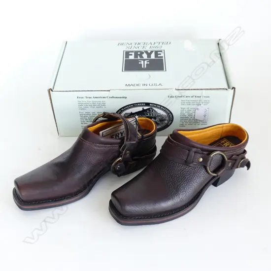 PR FRYE (USA) WOMEN'S 'CHESTNUT MULE CLOG' SHOES size 8 1/2 M(medium) as new in box