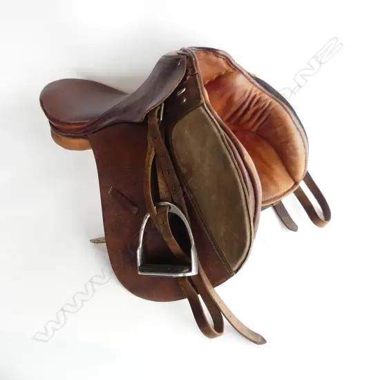 LEATHER HORSE SADDLE 