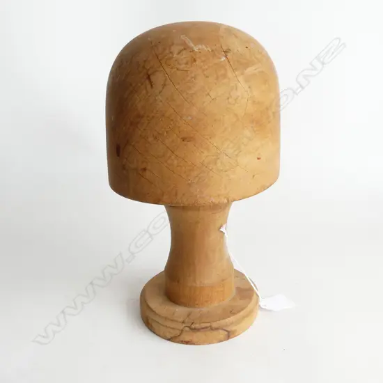VINTAGE WOODEN HAT BLOCK