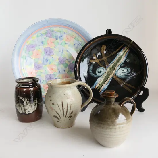 5 PCE NZ STUDIO POTTERY; HARVEY JONES BOWL 350mm dia, BRIAN GARTSIDE, WAIMEA, VENDLEBOSCH & BARRY BALL (HAIRLINE)