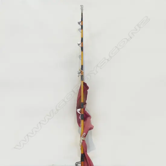 VINTAGE HANK NEWMAN SPORTS PTY LTD GAME FISHING ROD IGFA 50 CLASS 2 pce as new w cover L.2120mm 