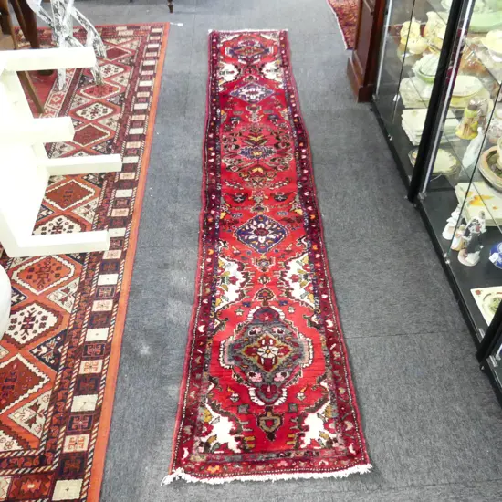 HAND KNOTTED WOOL PILE RUNNER 3000x550mm