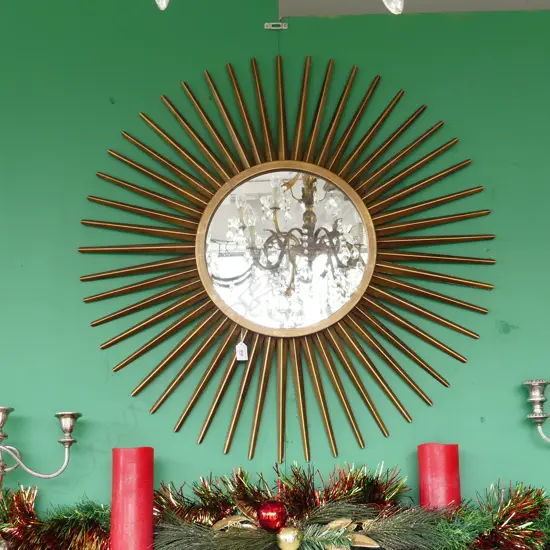 LG GILT METAL STARBURST MIRROR 860mm dia