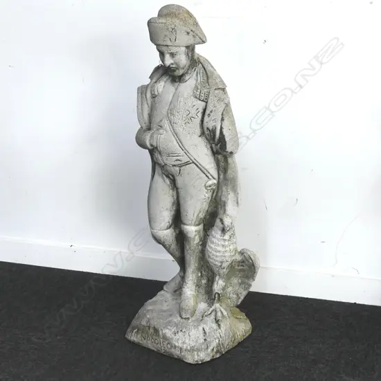 CONCRETE GARDEN STATUE - NAPOLEON - FAULTS H.650mm