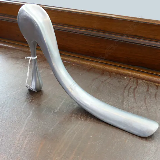 MANOLO BLAHNIK SHOE HORN L.320mm