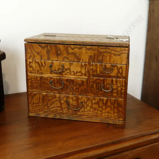 OLD JAPANESE SEWING BOX AF